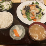 Shokuraku sakaba - 海鮮塩炒め定食