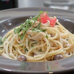 トリワイン ＰＩＫＯＳＨＨＨＵ - この日のオイルパスタ