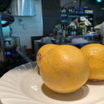 キャトルラパン - 果実のオブジェですね