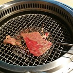 焼肉 天 がむしゃら - ミルフィーユはサッと炙って