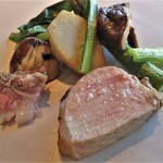 Restaurant Le Proust Miura - 天城黒豚のグリエ　グリーンアスパラガスと原木椎茸　赤味噌のソース・ベアルネーズ