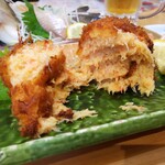 朝市お食事処 山三 道下商店 - 蟹クリームコロッケ