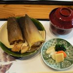 小椋 - 竹の子ご飯、赤だし、お漬物
