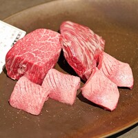 焼肉 思食 - 栃木産の和牛のタンとハラミと滋賀県近江牛のヒレ(ヘレ)肉