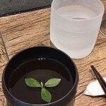 レヴォ - フィンガーボール
      お水