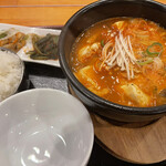 韓国料理居酒屋 土房 - 海鮮純豆腐