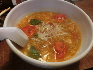 けらあん - 名物　トマトラーメン