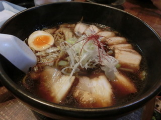 けらあん - チャーシュー麺醤油