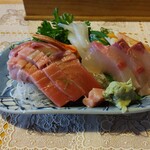入船寿司 - 料理写真:刺身盛り１人前