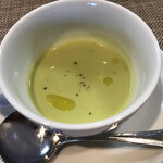 Resutorankafe Merimero - ハンバーグコース　2000円
      野菜のポタージュ　グリーンピースのスープ