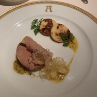 アピシウス - ⭐︎前菜「フォアグラとドライフルーツのプレッセ
                    エルダーフラワーのジュレ添え」