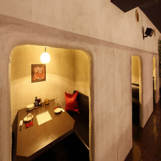 お洒落で多彩な個室席をご用意