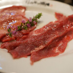 大衆炭火焼肉ジンギスカン ホルモン酒場 風土. - 牛タン、外もも