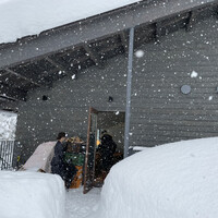 レヴォ - 一月の大雪以上に予想外の豪雪