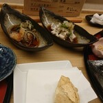 天ぷら やす田 - 生くらげポン酢、穴子の湯引き、カマンベールチーズの天婦羅