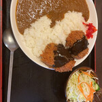 喜多八 - 自家製メンチカツカレー