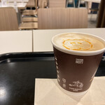 マクドナルド - コロナ前はガラス製タンブラーにクラフト紙を巻いて提供してあり、いかにも「cafe感」があった