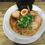 岡本商店 - 鶏生醤油ラーメン