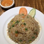 ネパールステーション - チキンフライドライス上から