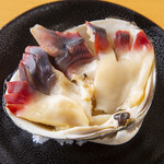 Grilled hokki shellfish