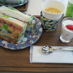 コウジ サンドイッチ - モーニングセット