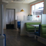 コウジ サンドイッチ - 内観