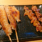 炭火焼鳥と水炊き 五郎一 - 手羽先、白レバー