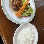 チャチャラ - ハンバーグ&海老フライ　830円、　
　ライス(大盛り)別　300円
　　　　　　　　　　　　　　　　　　