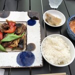 中国料理 四川  - 牛肉と神戸シャンピニオンのオイスター炒め　ランチ　御飯も美味しかった