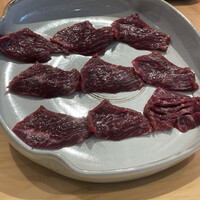 すし 副島康広 - ナガスクジラ。今から炙ります