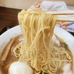 しま彰 - プリプリ中細麺