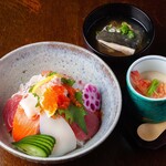 Fukumaru Zushi - 海鮮丼（並）