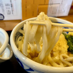 繁じ - 手打ち手切りのうどんだと思います。