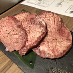 焼NIQ - タン元からスタートです