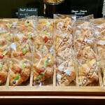 ザ・テラス - クロワッサンサンド2種（フルーツ・クリームチーズ）