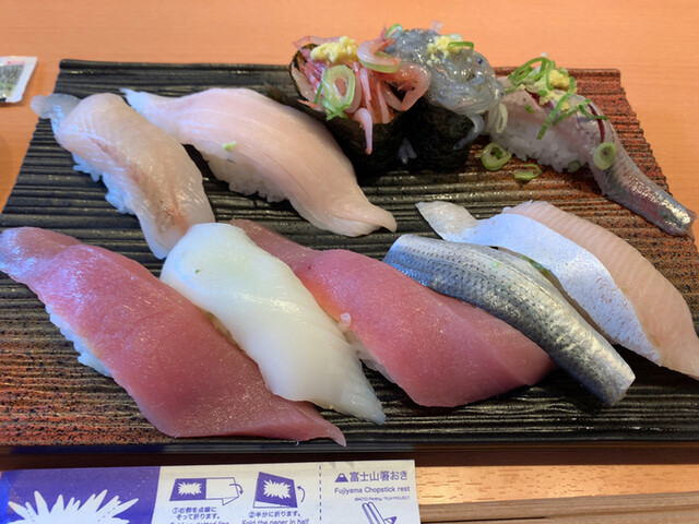 沼津魚がし鮨 流れ鮨 菊川店 菊川 回転寿司 食べログ 沼津魚がし鮨 流れ鮨 菊川店 菊川 回転寿司 食べログ