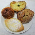 ブーランジェリー モリモリ - ココナッツクリームパン、カレーパン、タケノコのパンロデヴ、クロックムッシュ