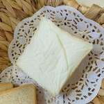 ニコニコパン店 - ご当地パン『クリームボックス』