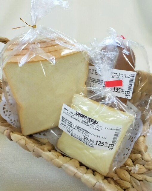 ニコニコパン店 - 大越（パン）の写真