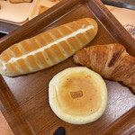 AOI Bakery - 