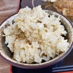 極厚家 - 極厚しょうが焼き定食 醤油味（極厚しょうが焼き、漬物、冷奴 大葉のせ、みそ汁、しょうがごはん）