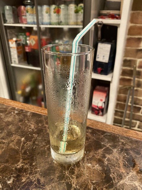 眠らない遊園地レアリゼ 大阪難波 バー 食べログ