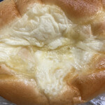 Yabe Pan - ここのチーズとマヨと甘めの柔らかいパン生地最高です！