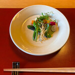 ろあん松田 - 山の恵みの前菜。なんて綺麗な彩り！冬の野菜とは思えません。