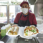 Royal Grill Halal Food - 出来上がり。かなり重量があります。