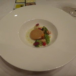 シェ・コーベ - 手長エビのムースとアスパラのクリーム