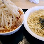 Menya Junta - 赤つけ麺950円