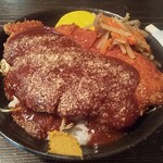 ぐすく - 三元豚ソースカツ丼