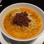 坦々麺（700円）