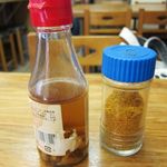 Tsutaya - 自家製の島唐辛子の粉末とコーレグースー